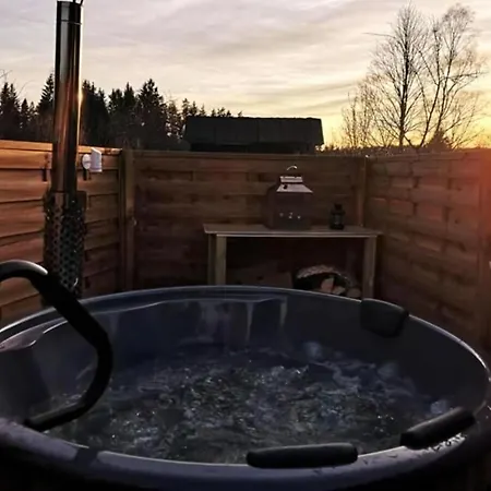 Moderne Mit Hot Tub Und Fasssauna * Hohenberg an der Eger